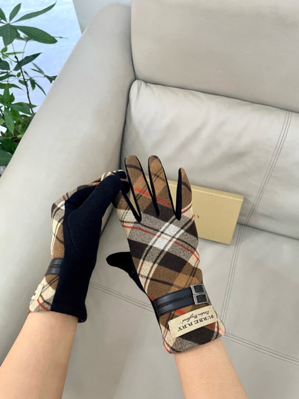 Burberry Plaid Wool Gloves with Buckle Detail - Picture 8 of 8